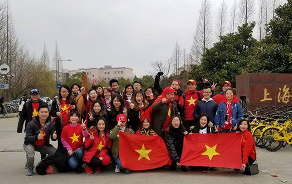 Người hùng Tiến Dũng đưa U23 Việt Nam vào chung kết Người hùng Tiến Dũng đưa U23 Việt Nam vào chung kết